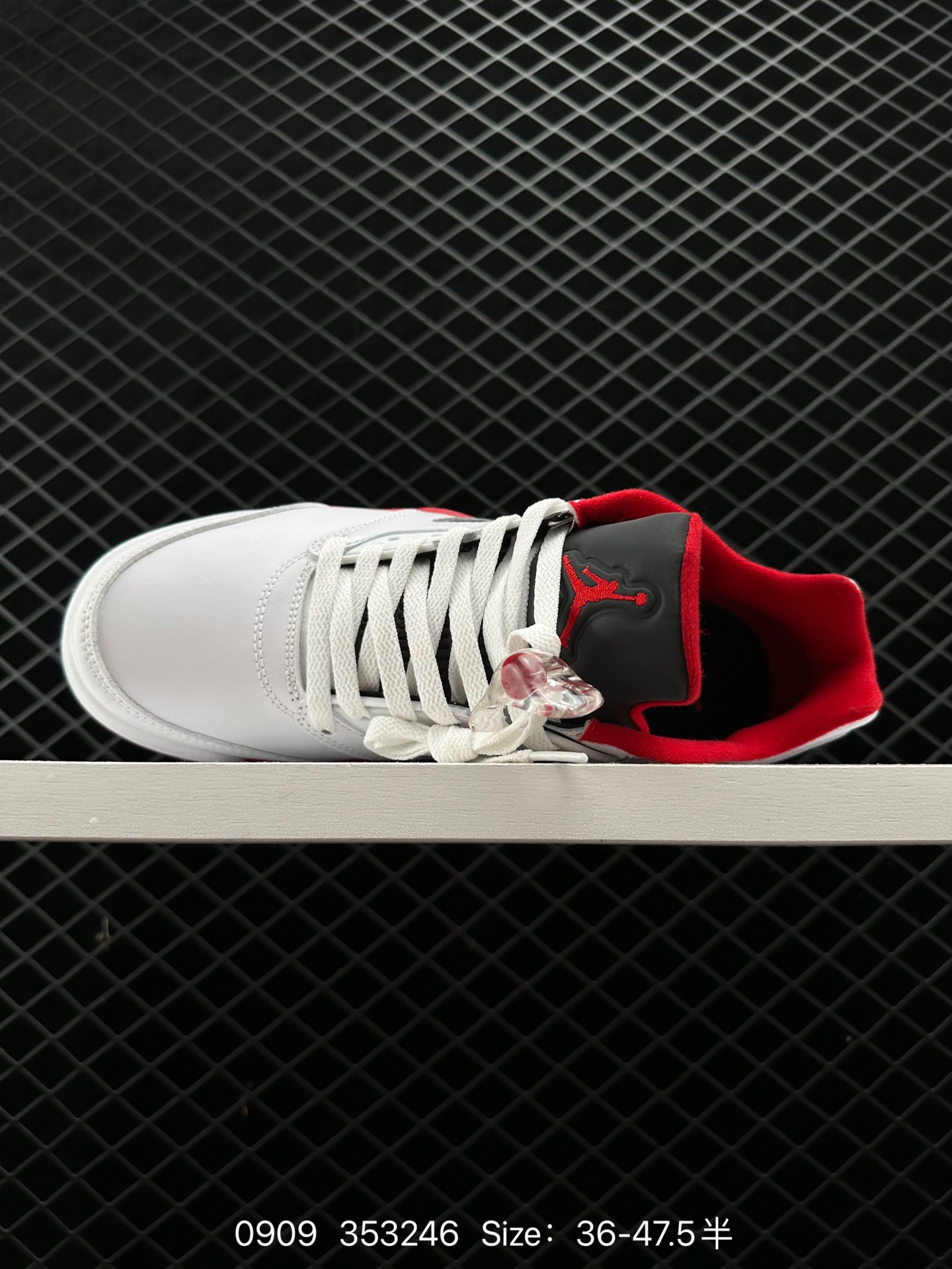 Nike Air Jordan 5 Retro